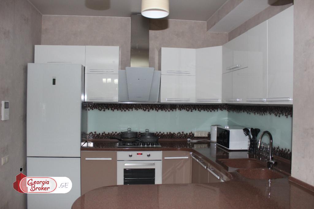 იყიდება ახალი გარემონტებული 2 ოთახიანი ბინა